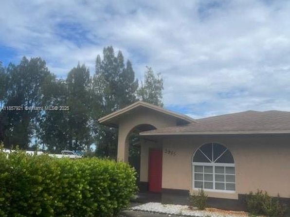 3985 NW 165th St
