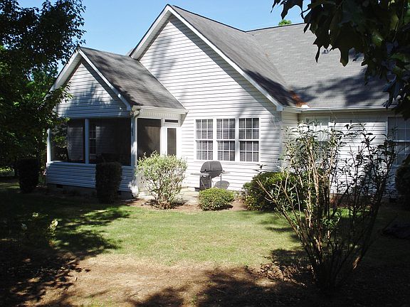2nd image of 106 Burnham Ct