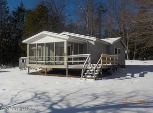 222 Viceroy Cir, Tobyhanna, PA 18466