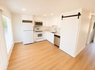 8711 S 114th St APT 4, Seattle, WA 98178