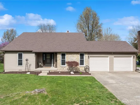62 Jill Dr, Germantown, OH 45327