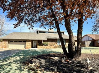 120 Saint Charles Pl, Chickasha, OK 73018