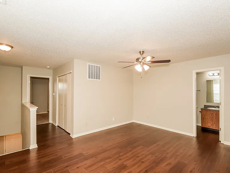941 Ravine Dr — Photo 8