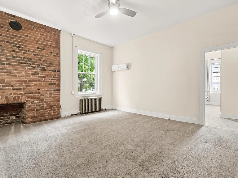 308 W Main St #U — Photo 1
