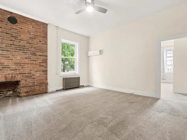 308 W Main St #U, Middletown, MD 21769