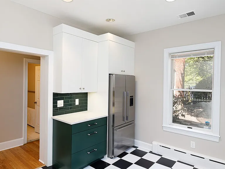 1525 Elliot Pl NW — Photo 3