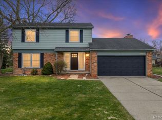 36641 Gardner St, Livonia, MI