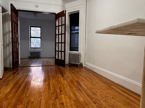 2nd image of 929 Columbus Ave APT 3C