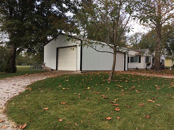 Shop/garage