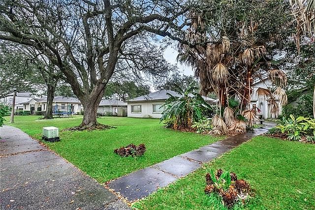 1st image of 50 Wren St