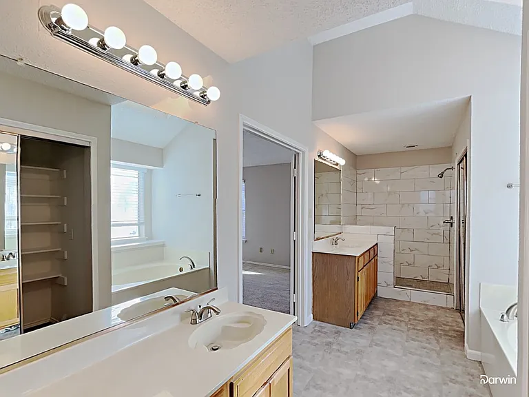 815 McComb Ln — Photo 9