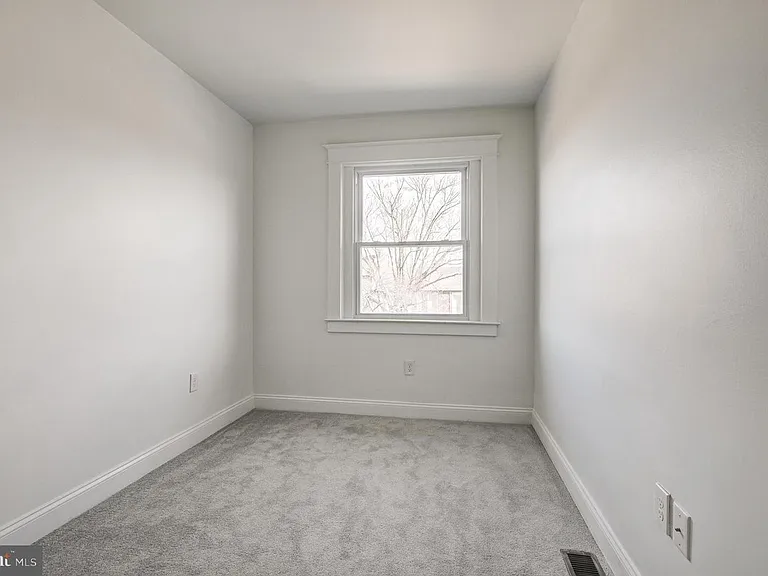 630 Wildwood Pkwy — Photo 12