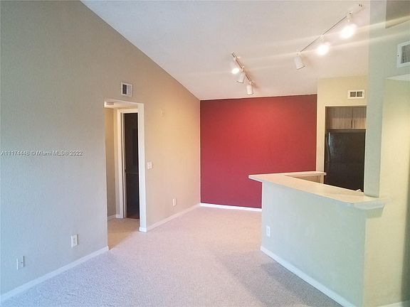 3rd image of 12870 Vista Isles Dr APT 525