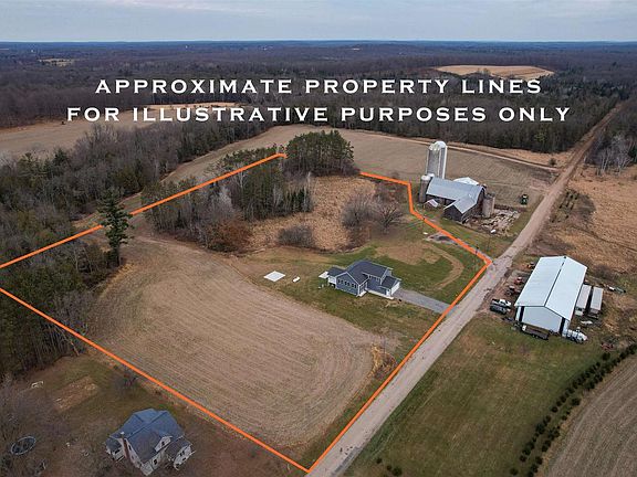 2nd image of W15168 ROSENOW LANE