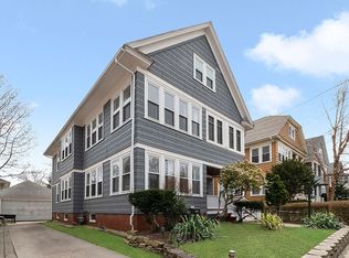 939 Hope St, Providence, RI 02906