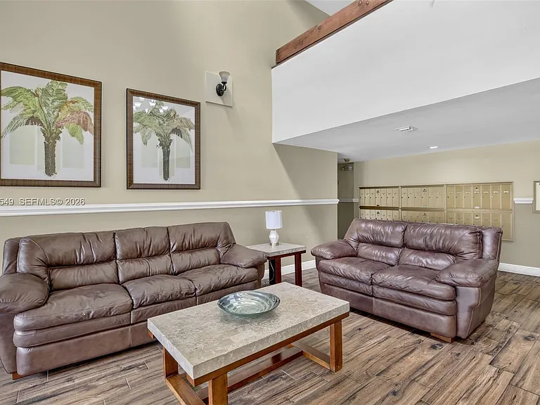 220 Lakeview Dr #210 — Photo 32