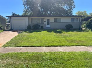 2310 Hummingbird Dr, Florissant, MO 63033