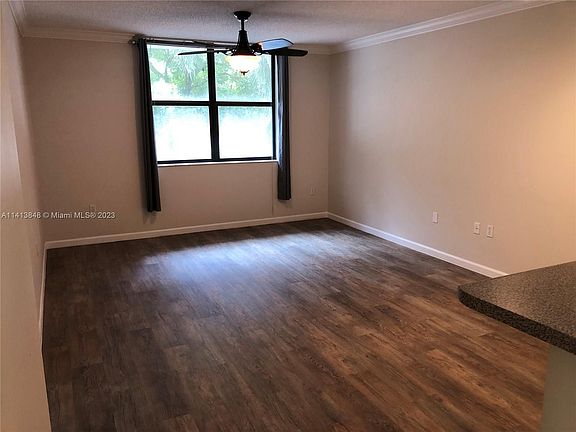 5th image of 1919 Van Buren St APT 215A