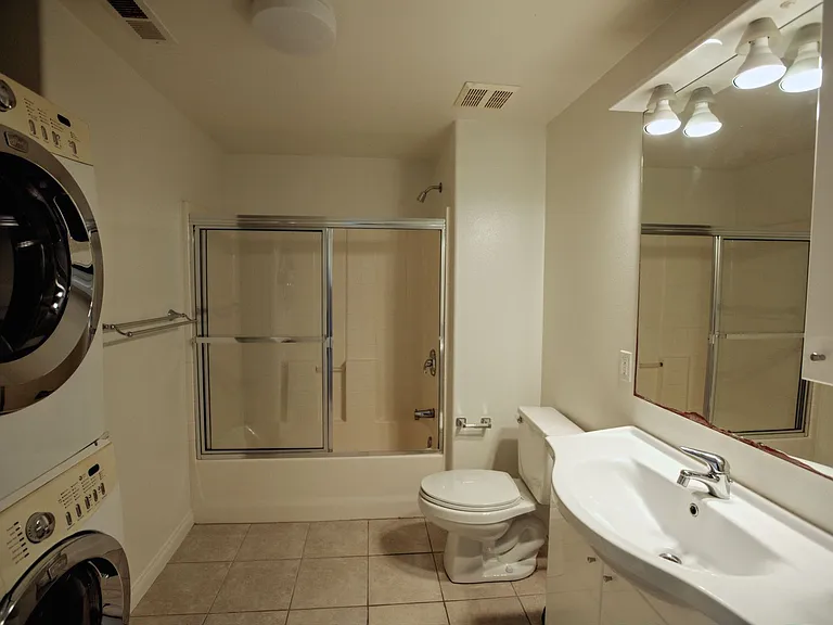 404 N Horne St N #D31 — Photo 13