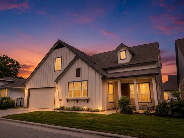 1141 Lucca Dr, Dripping Springs, TX 78620