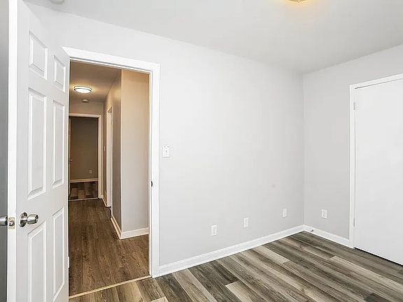 5th image of 3356 N Chester Ave #1