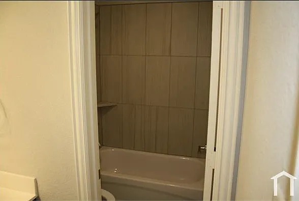 772 Crestridge Dr — Photo 6