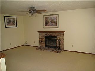 4th image of 2118 Parker Ave