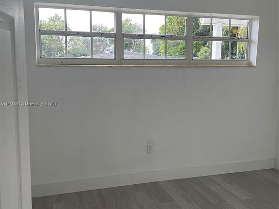 5th image of 17311 NW 32nd Ct