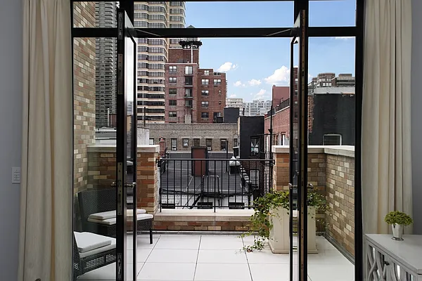 Sold by Corcoran | media 23