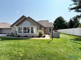 9867 Connor Lake Cir, Perrysburg, OH 43551