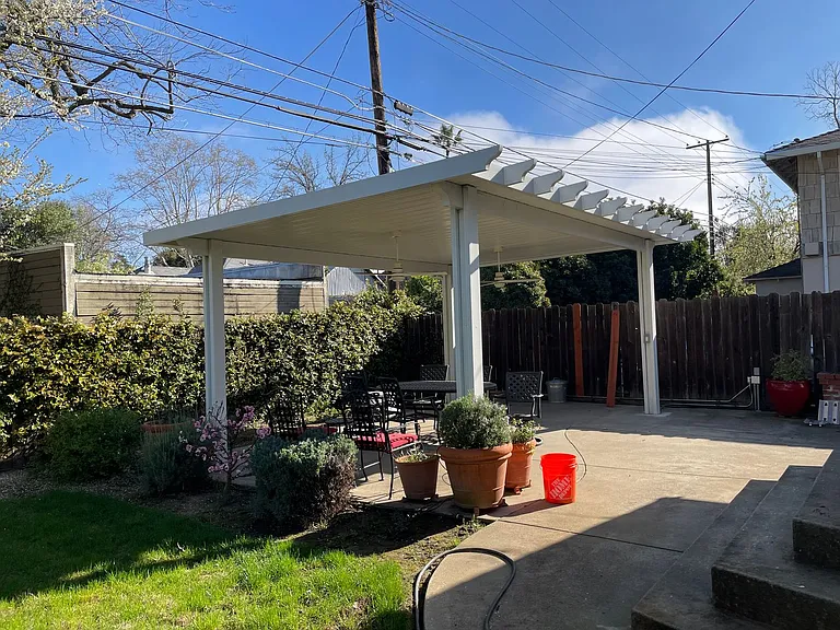 4633 V St — Photo 33