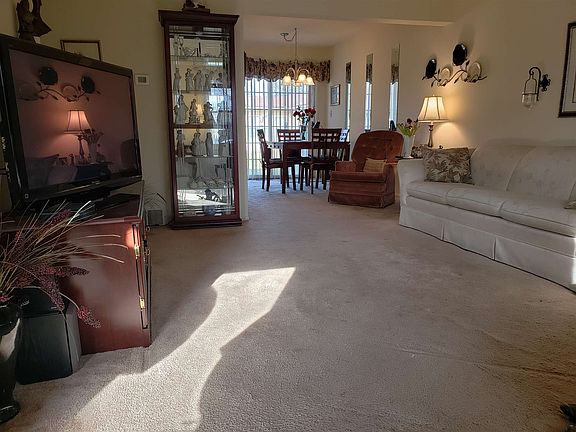 2nd image of 1829 Somersworth Dr