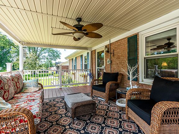 4th image of 531 Pinoak Dr