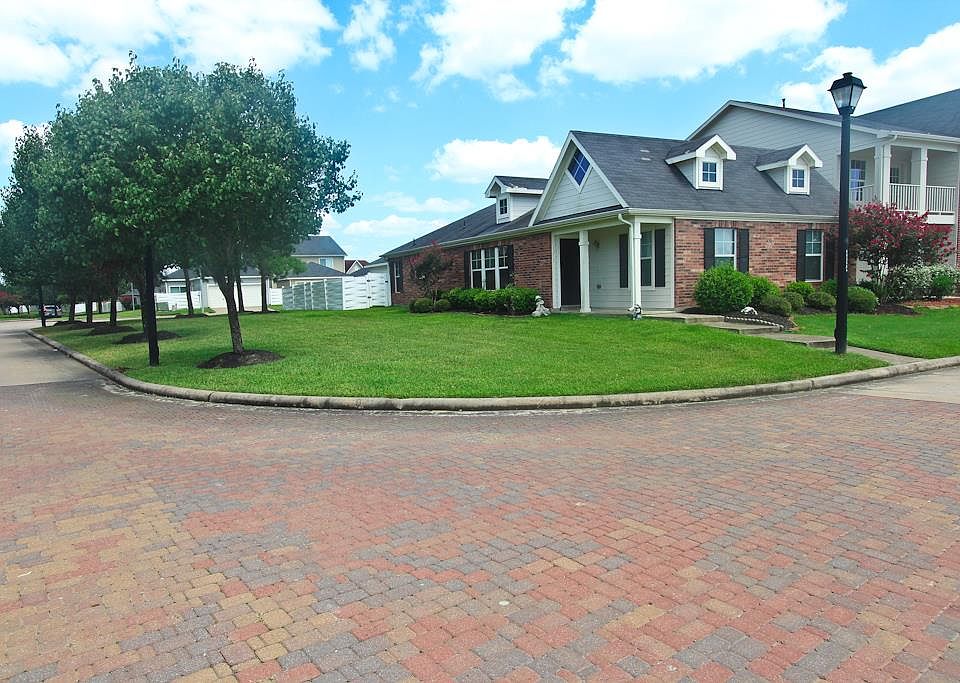 1st image of 6219 Settlers Lake Cir E
