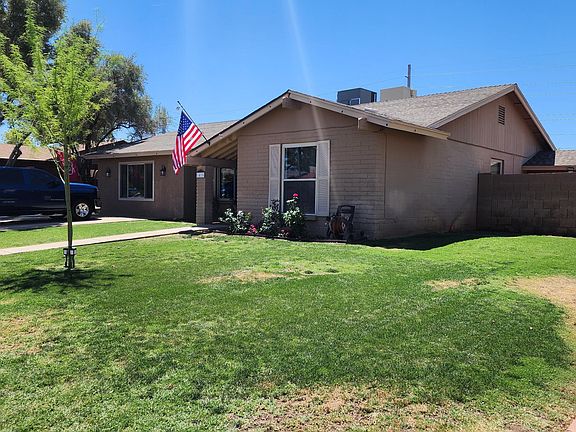 2nd image of 1415 W RENEE Drive