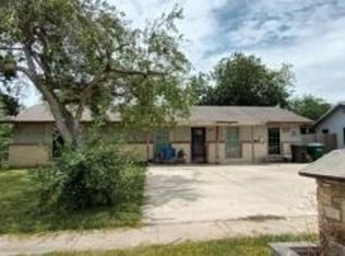 6118 Lark Valley Dr, San Antonio, TX 78242