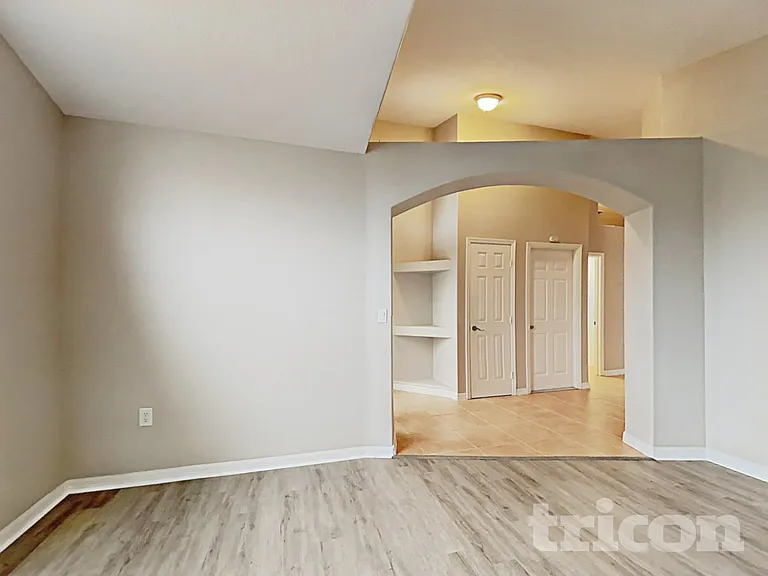 3027 Wild Pepper Ave — Photo 2