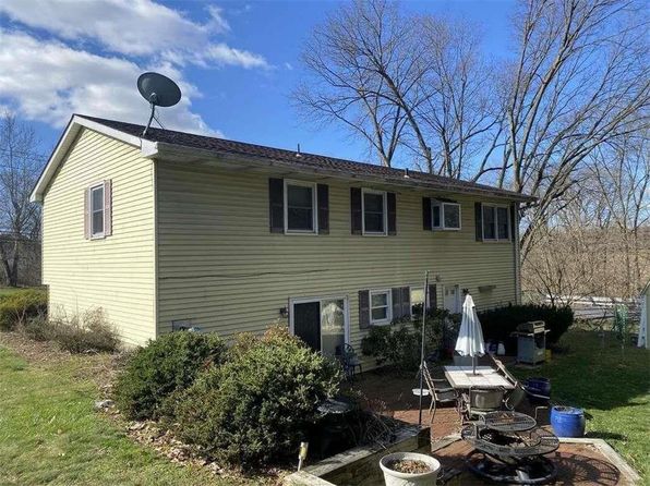 109 Gallagher Rd, Whitehall, PA 18052