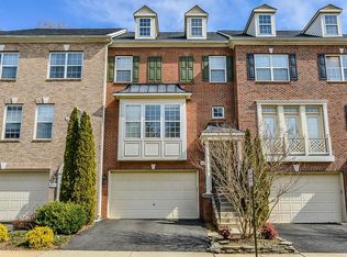 4495 Monmouth St, Fairfax, VA 22030