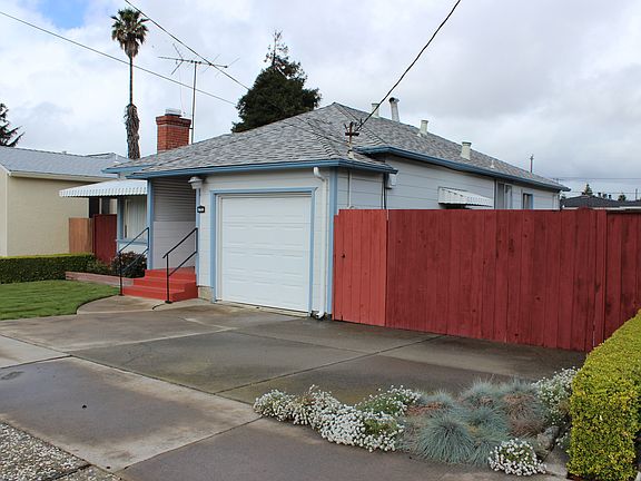 3rd image of 5639 Alameda Ave
