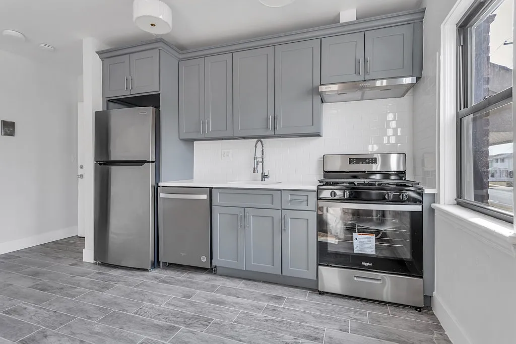 2 bed, 1000 sqft, $2,799 — Photo 4