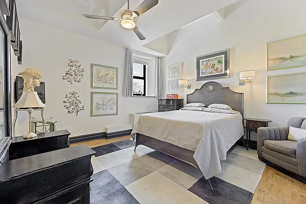 Sold by Keller Williams NYC | media 7