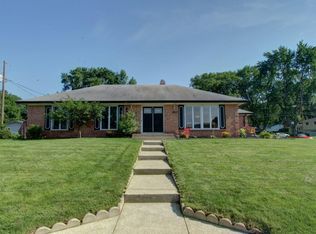 1533 N Bay Dr, Elkhart, IN 46514