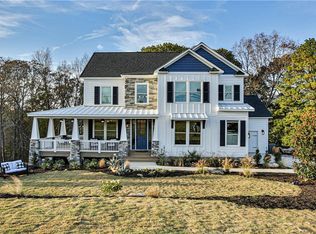 1072 Pinyan Ln, Carrollton, GA 30117