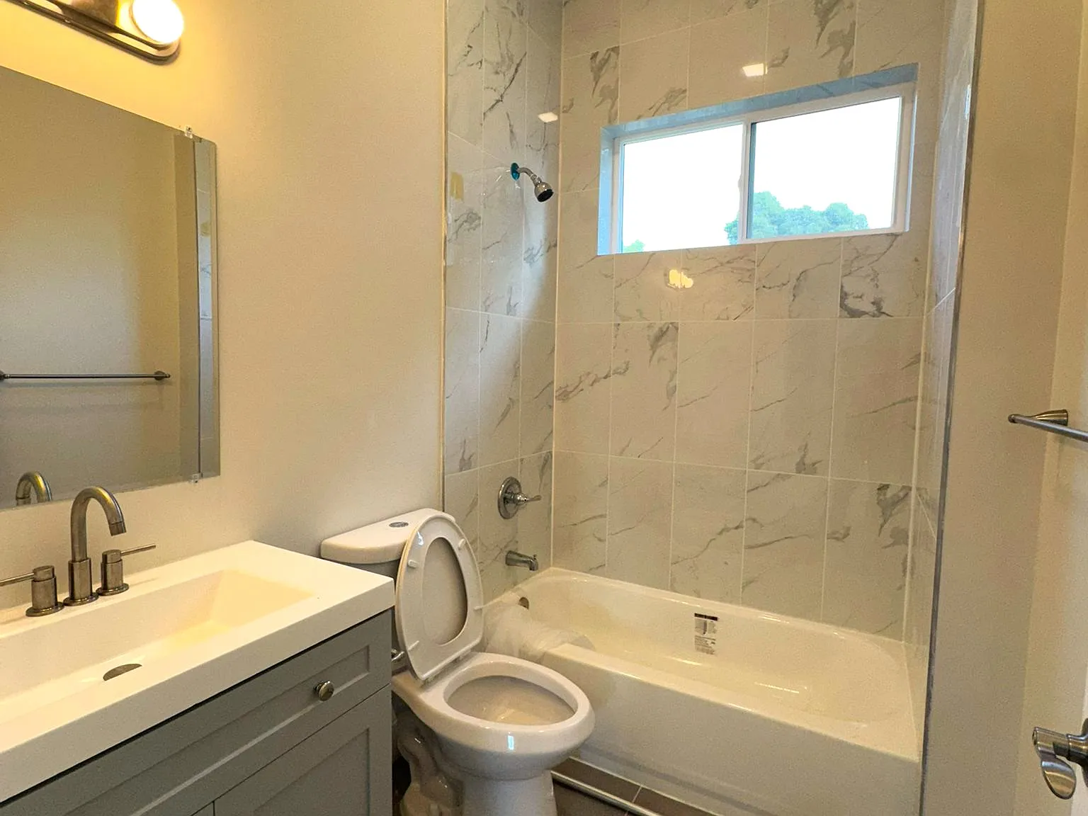 3 bed, $3,350 — Photo 3