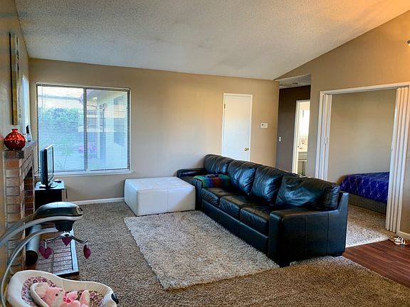 5th image of 3650 Laurelglen Dr