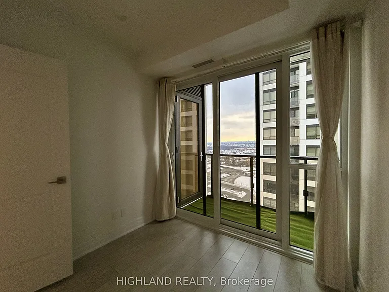 30 Elm Dr W #1808 — Photo 12