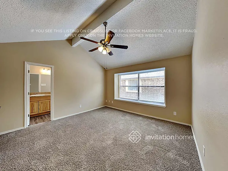 2306 Lakeshore Ln — Photo 9