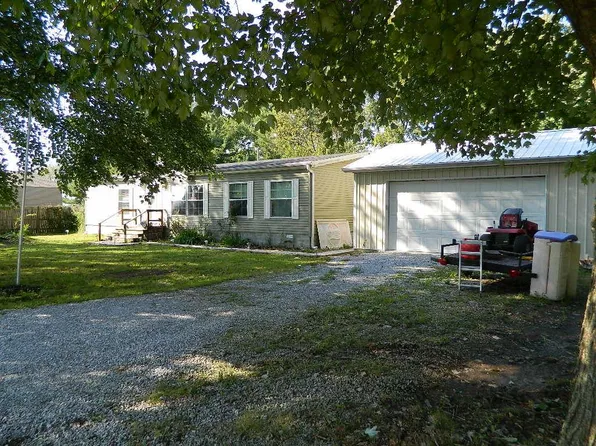 1855 County Road 1120 N, Fairfield, IL 62837