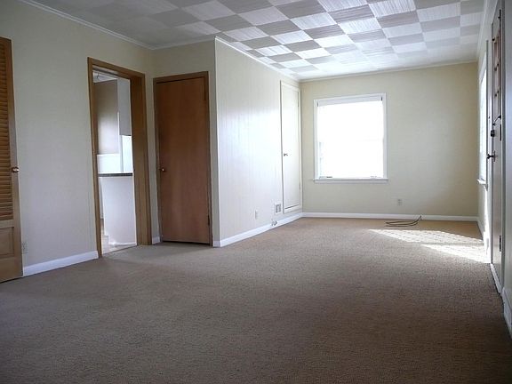 Dining/office